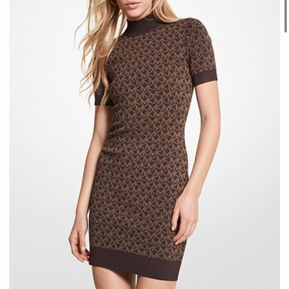 MICHAEL MICHAEL KORS
Logo Jacquard Mock Neck Dress